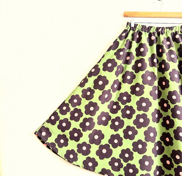 Mid length Skirt - Green Flowers (M)