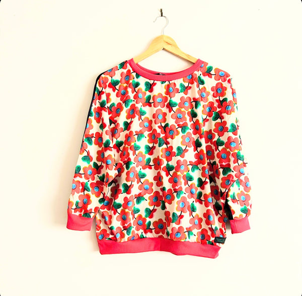 Batwing top - Pink Flowers (L)