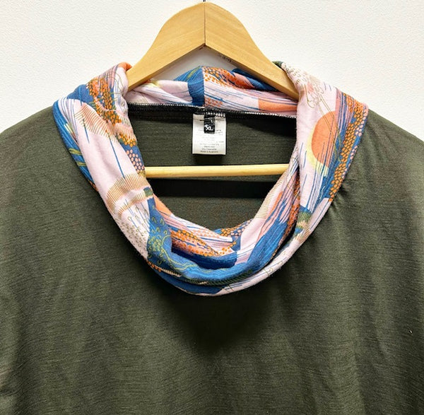 Roll neck top - Plantation Green with Waterlillies (XL)