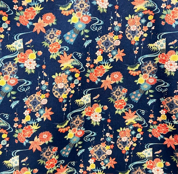 Short sleeve - Navy Flowers top (M)
