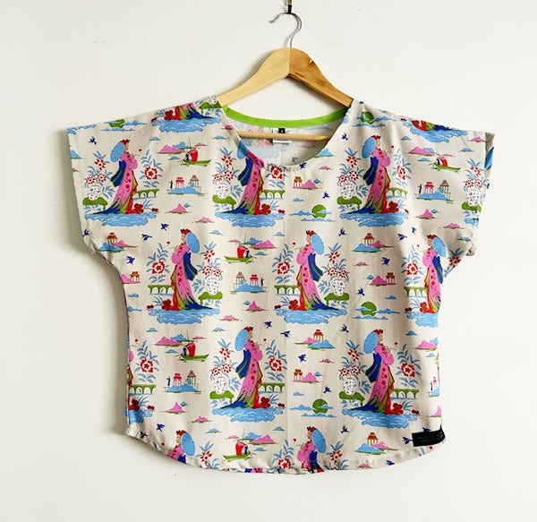 Short sleeve - Bloomsville Geisha top (S)