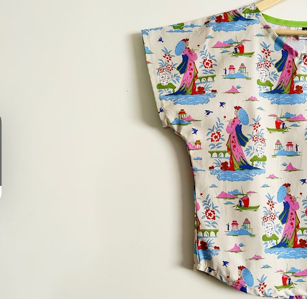 Short sleeve - Bloomsville Geisha top (S)