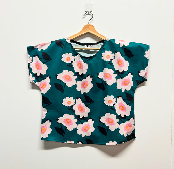 Short sleeve - Japanese Flowers top (M)