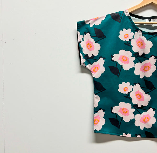 Short sleeve - Japanese Flowers top (M)