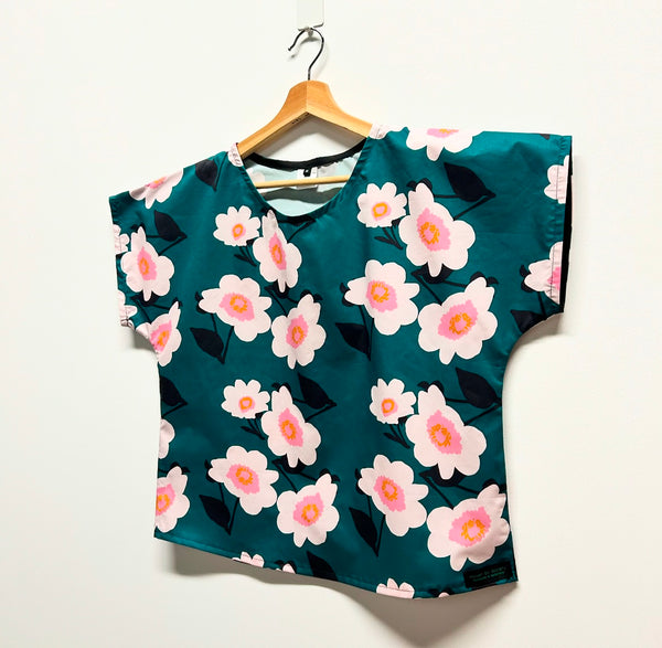 Short sleeve - Japanese Flowers top (M)