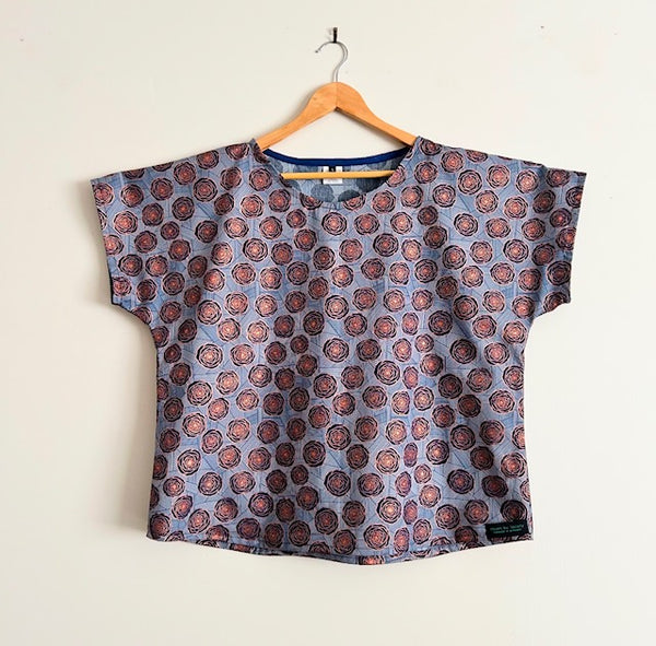 Short sleeve - Rose Navy Flowers top  (L)