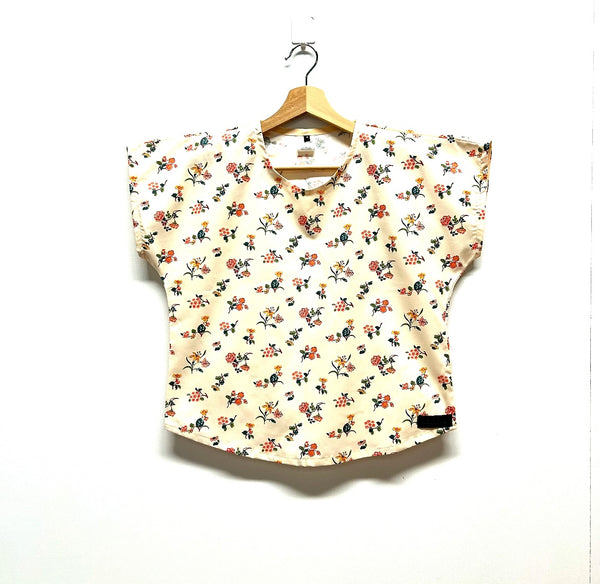 Short sleeve - Liberty Arthur's garden flowers top (S)