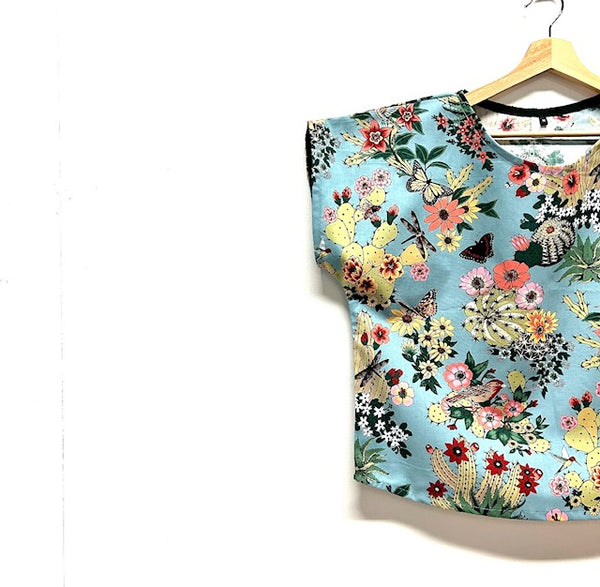 Short sleeve - Cactus on Blue top (M)