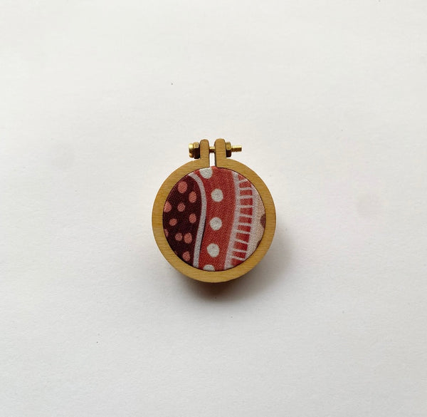 Brooch - Holly Sanders 1 (Holly Sanders Sandhills Collection)