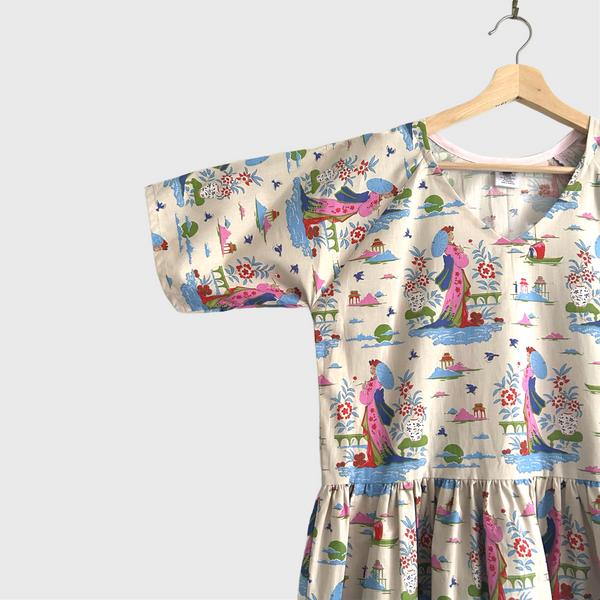 Short Ripple Dress - Bloomesville Geisha (M)