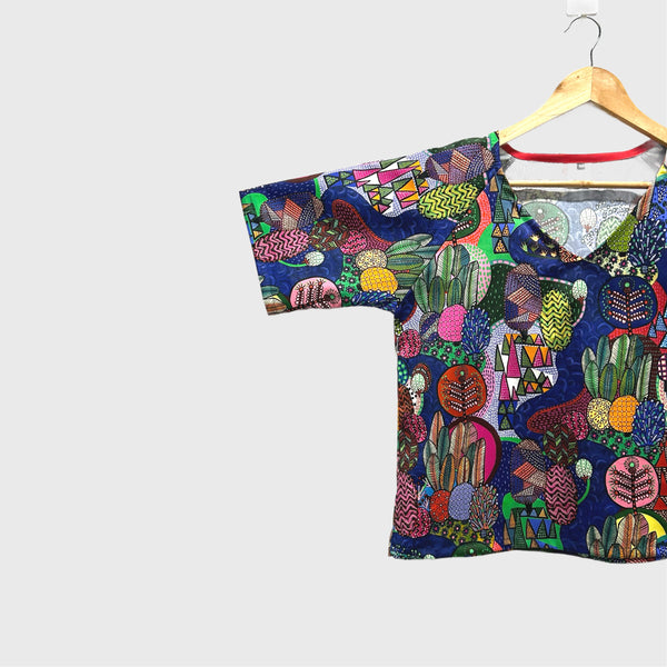 Sample Short sleeve v neck top - Miss Moresby Hokkaido (M)