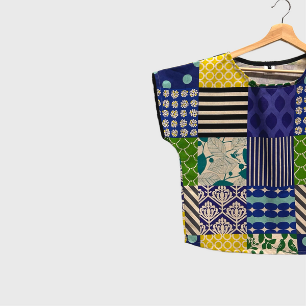 Short sleeve - Echino Blue blocks top (M)