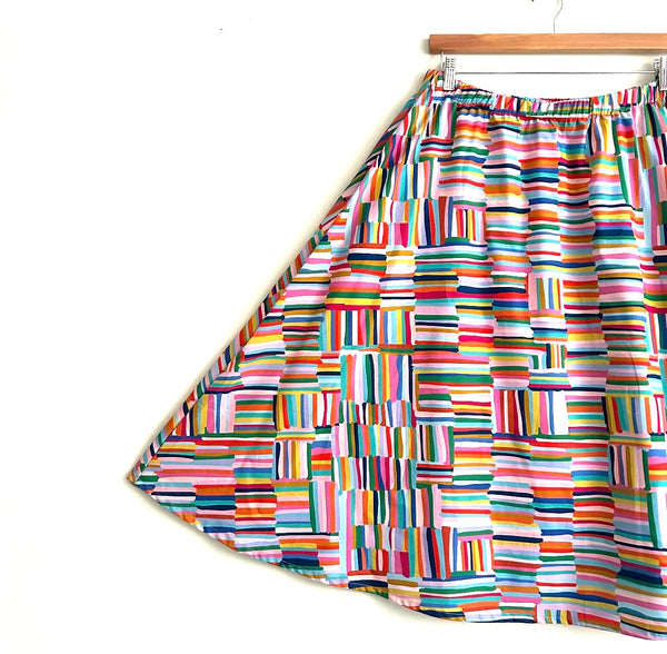 Mid length Skirt - Flights over Fields (L)