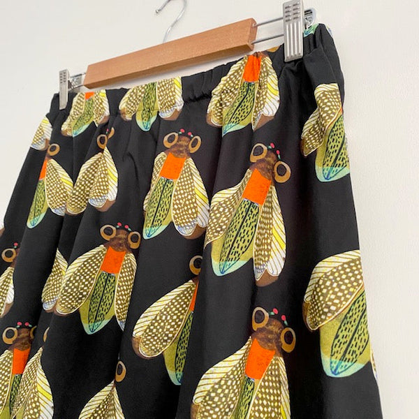 Mid length Skirt - Beauty and The Bee (S)