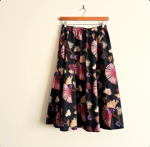 Mid length Skirt - Oriental Flowers (L)