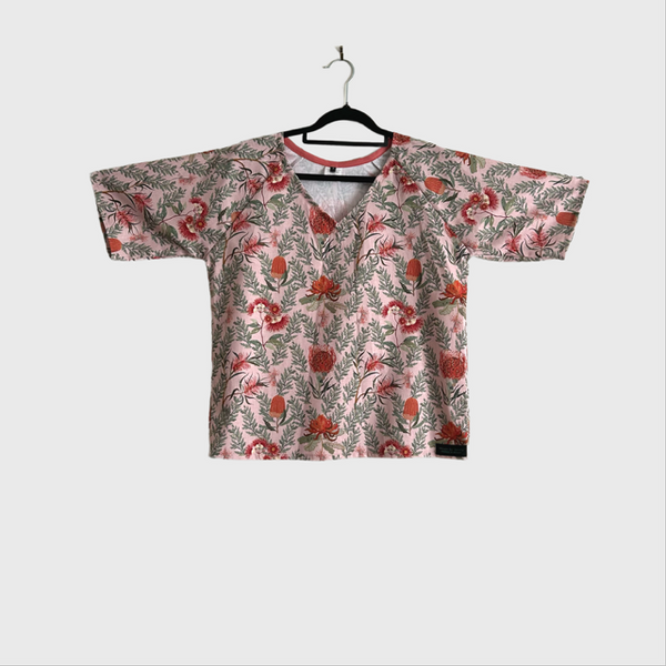 Short sleeve v neck top - Pink Natives (XL)