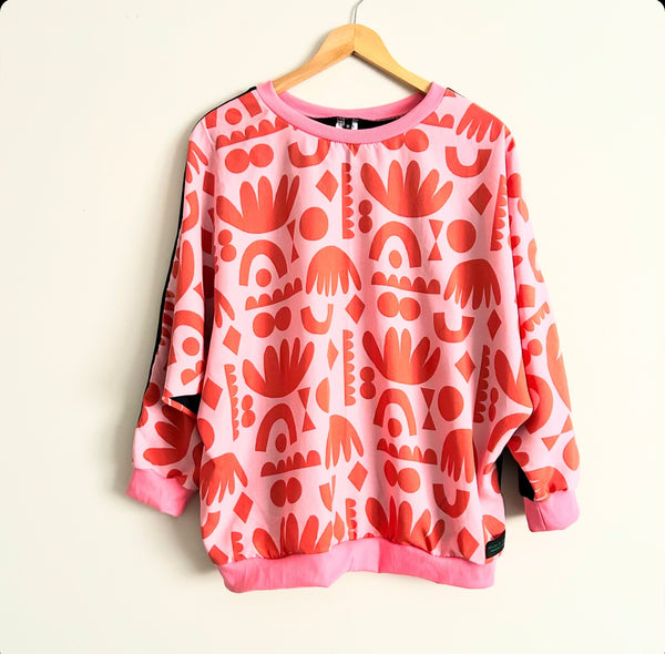 Batwing top - Pink and Red Shapes (L)