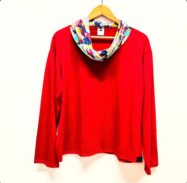 *Seconds* Roll neck top - Chilli Pepper Red with Colour Explosion (XL)