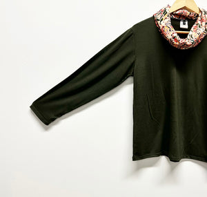 Roll neck top - Plantation Green with Flowers (M)