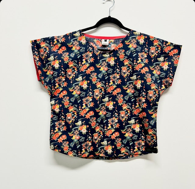 Short sleeve - Navy Flowers (L)