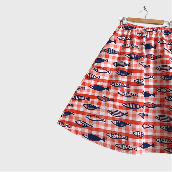 Mid length Skirt - Fish (M)