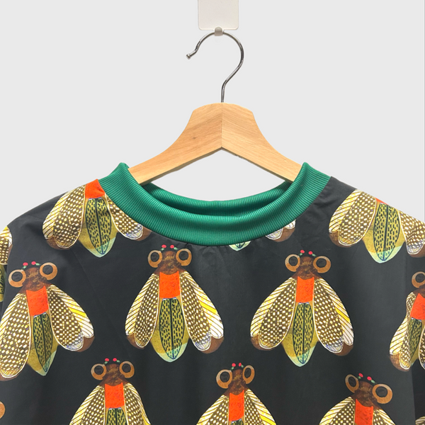 Batwing top - Beauty and the Bee with green (M)