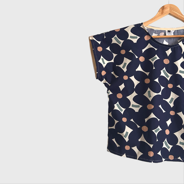 Short sleeve - Navy Flowers top (Multi size)