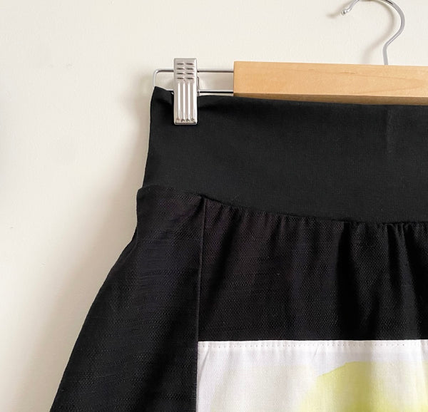 Sample A Line Skirt - Black with frog (S)